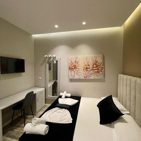 Premium City Studio & Suite Tirana Esterno foto