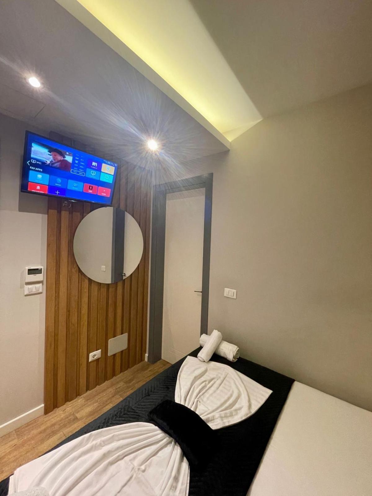 Premium City Studio & Suite Tirana Esterno foto