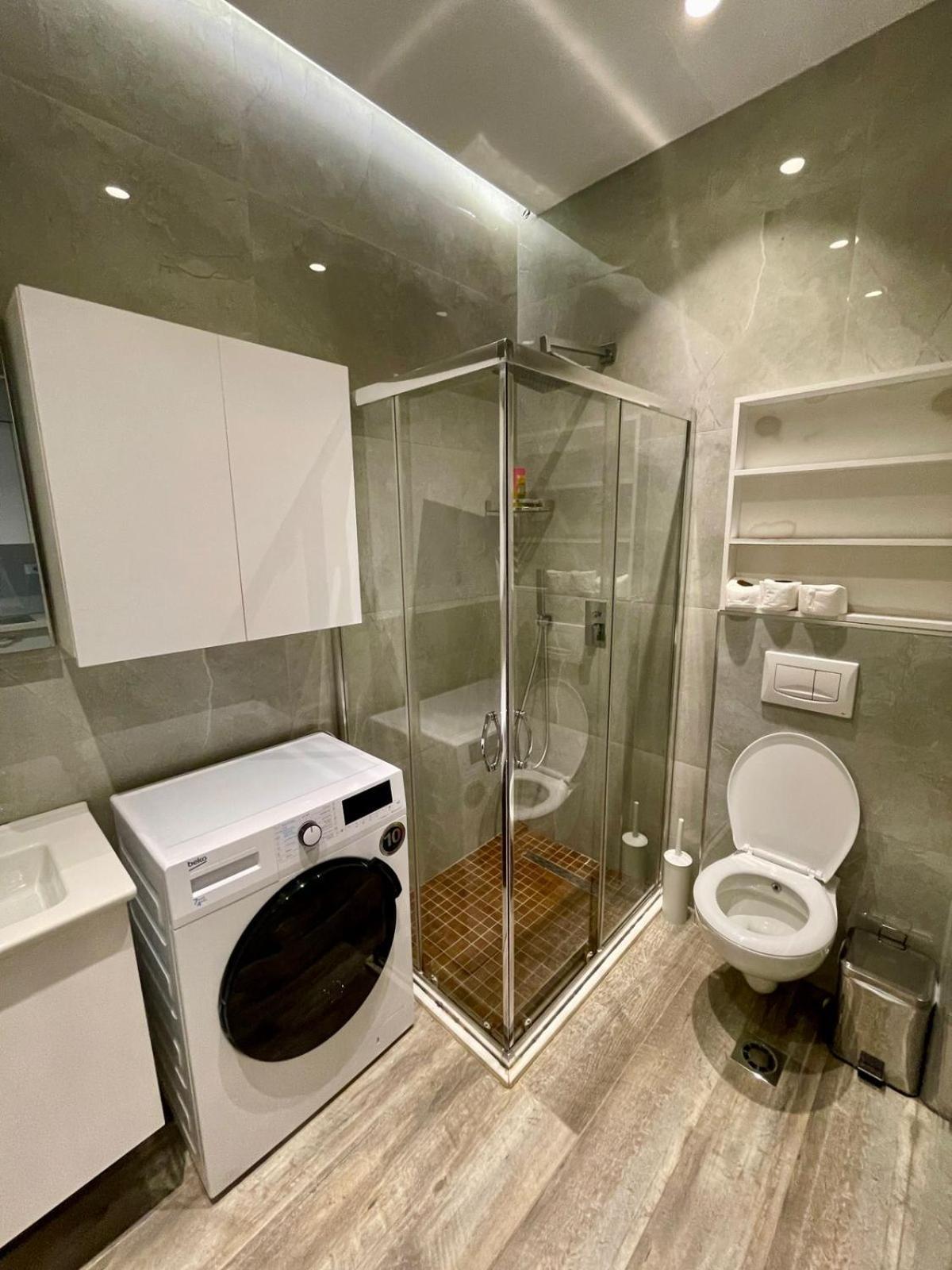 Premium City Studio & Suite Tirana Esterno foto