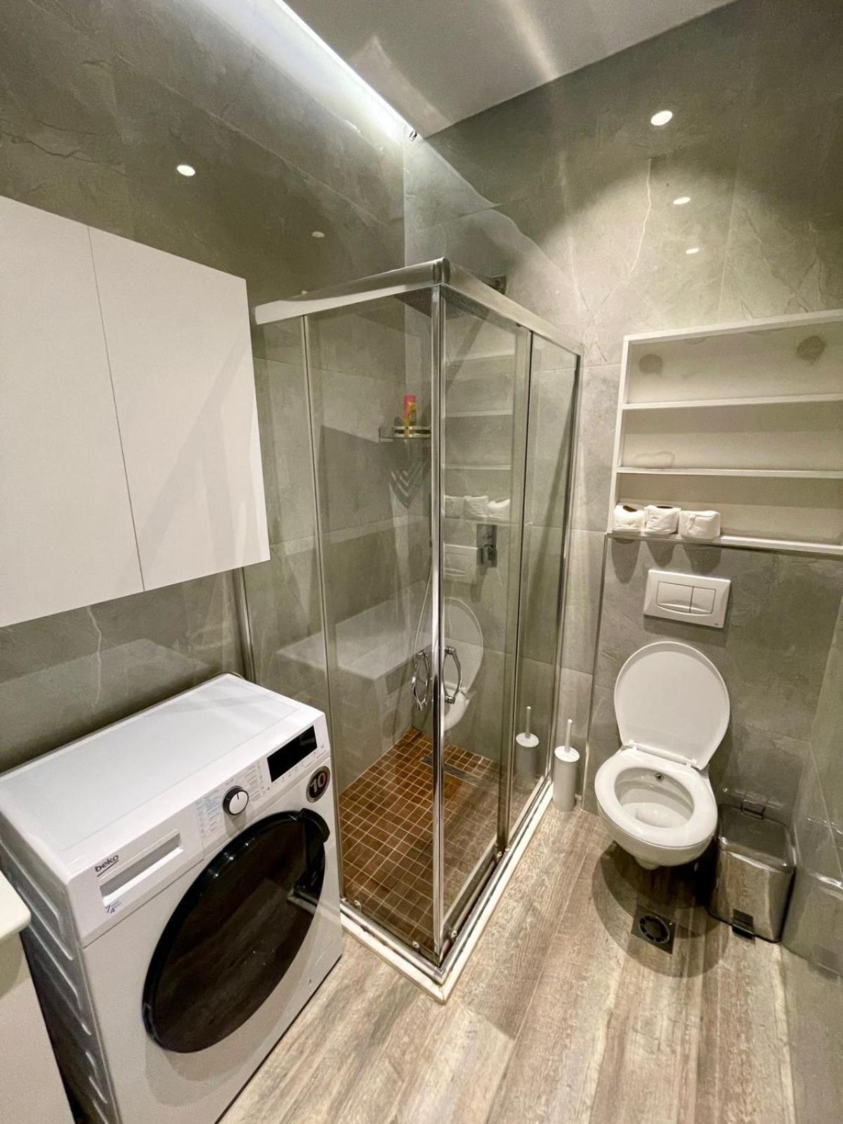 Premium City Studio & Suite Tirana Esterno foto